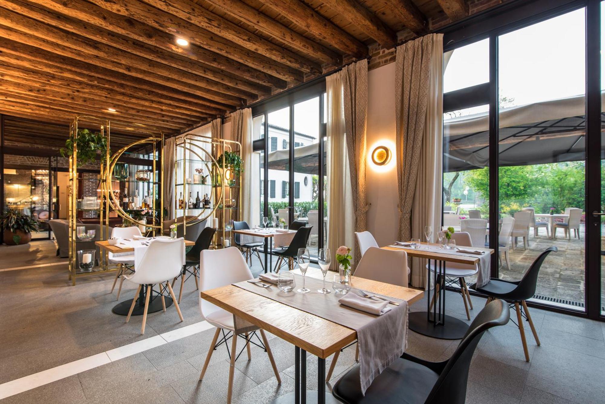 Hotel Ristorante Magia Del Brenta Fiesso dʼArtico Kültér fotó